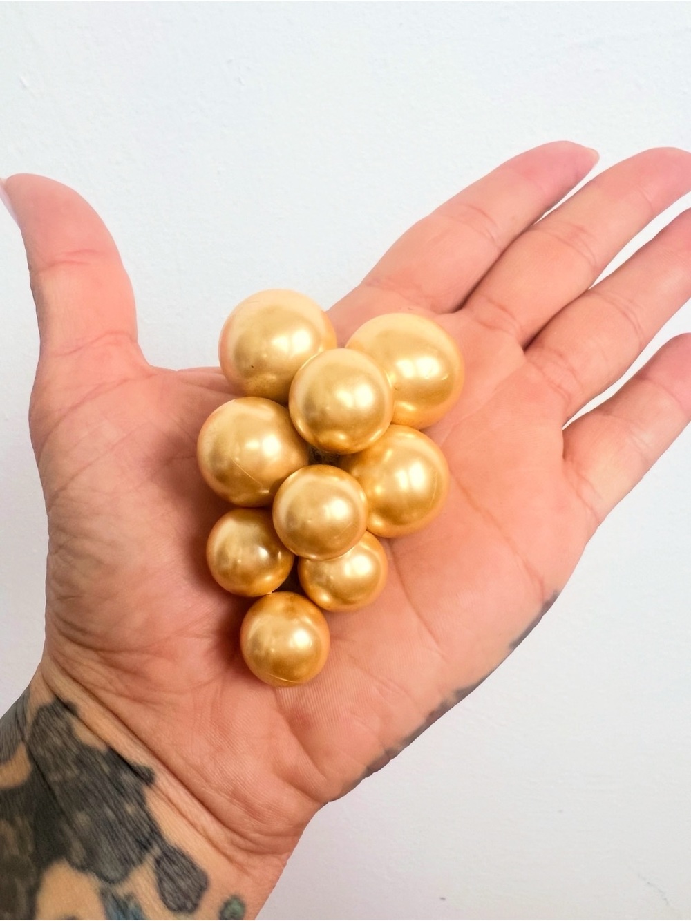 ART DECO 1930’s 30s Antique Vintage Gold Champagne Pearl Bead Dress Clip Brooch